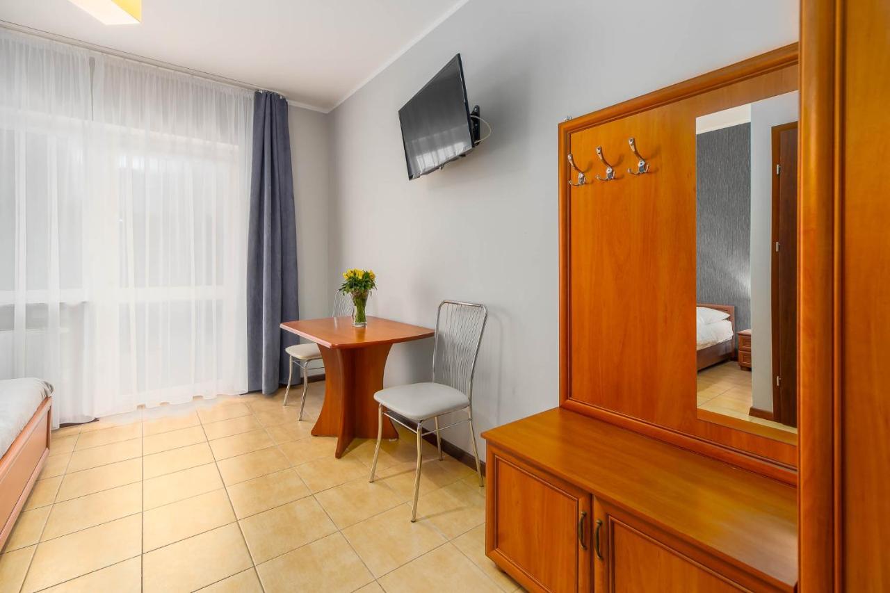 Awenturyn - Pokoje Apartamenty Noclegi Grzybowo Гжибово Екстер'єр фото